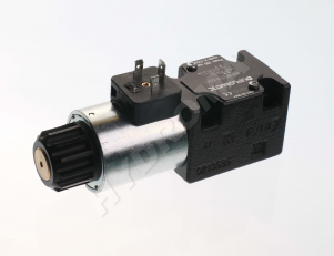 DIRECTIONAL CONTROL VALVE