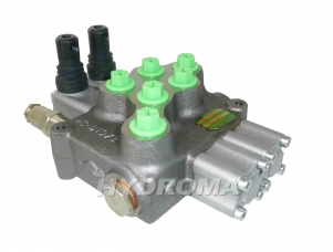 DIRECTIONAL CONTROL VALVE - MANUALLY OPERATED